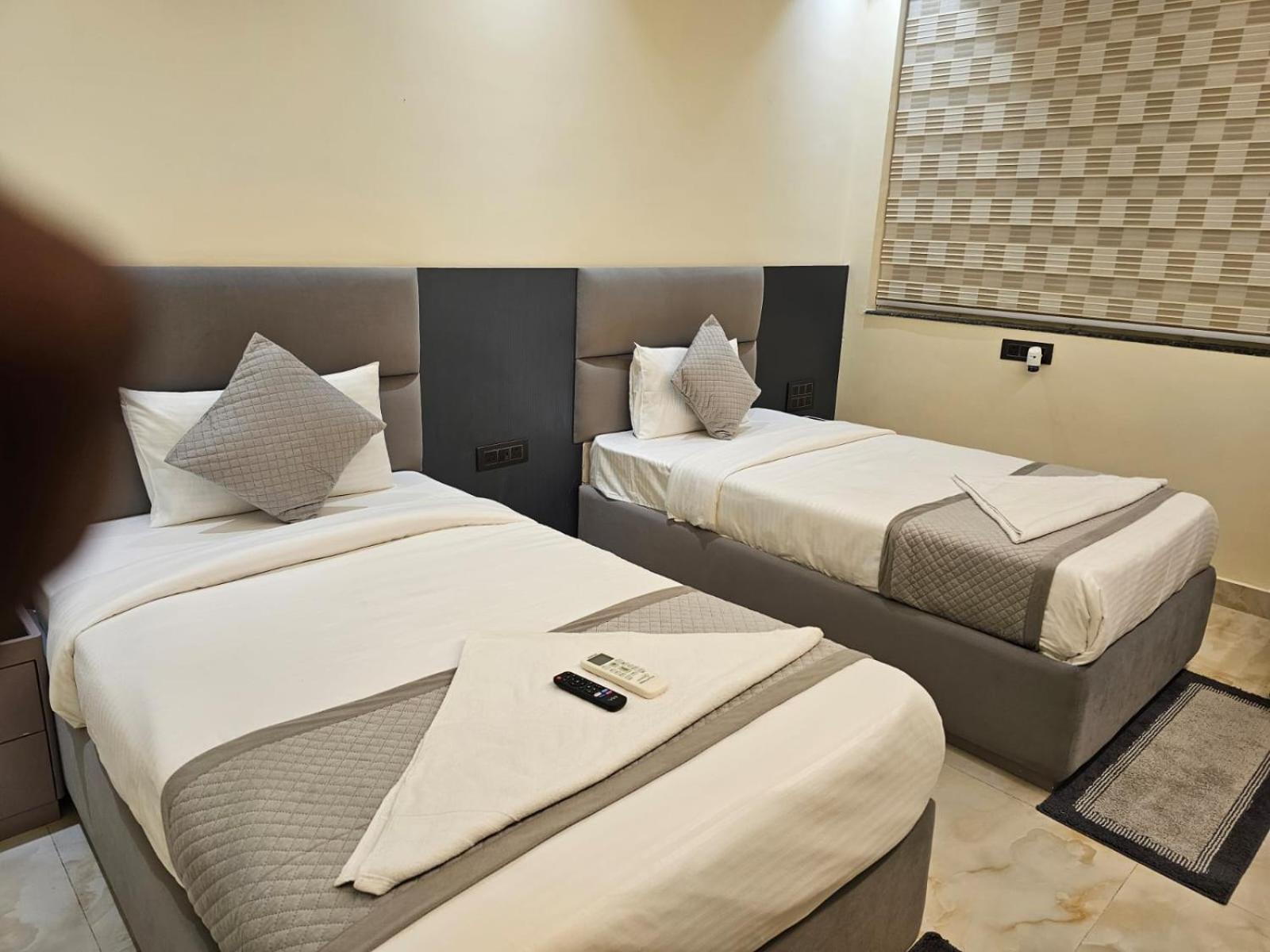 Hotel The Glass House Greater Noida Εξωτερικό φωτογραφία