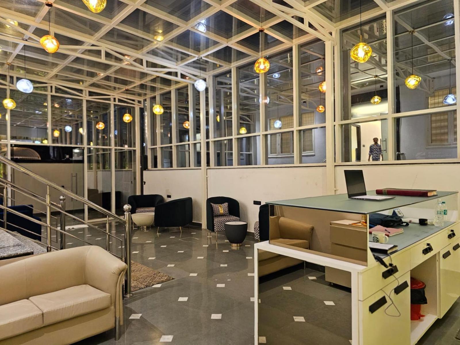 Hotel The Glass House Greater Noida Εξωτερικό φωτογραφία
