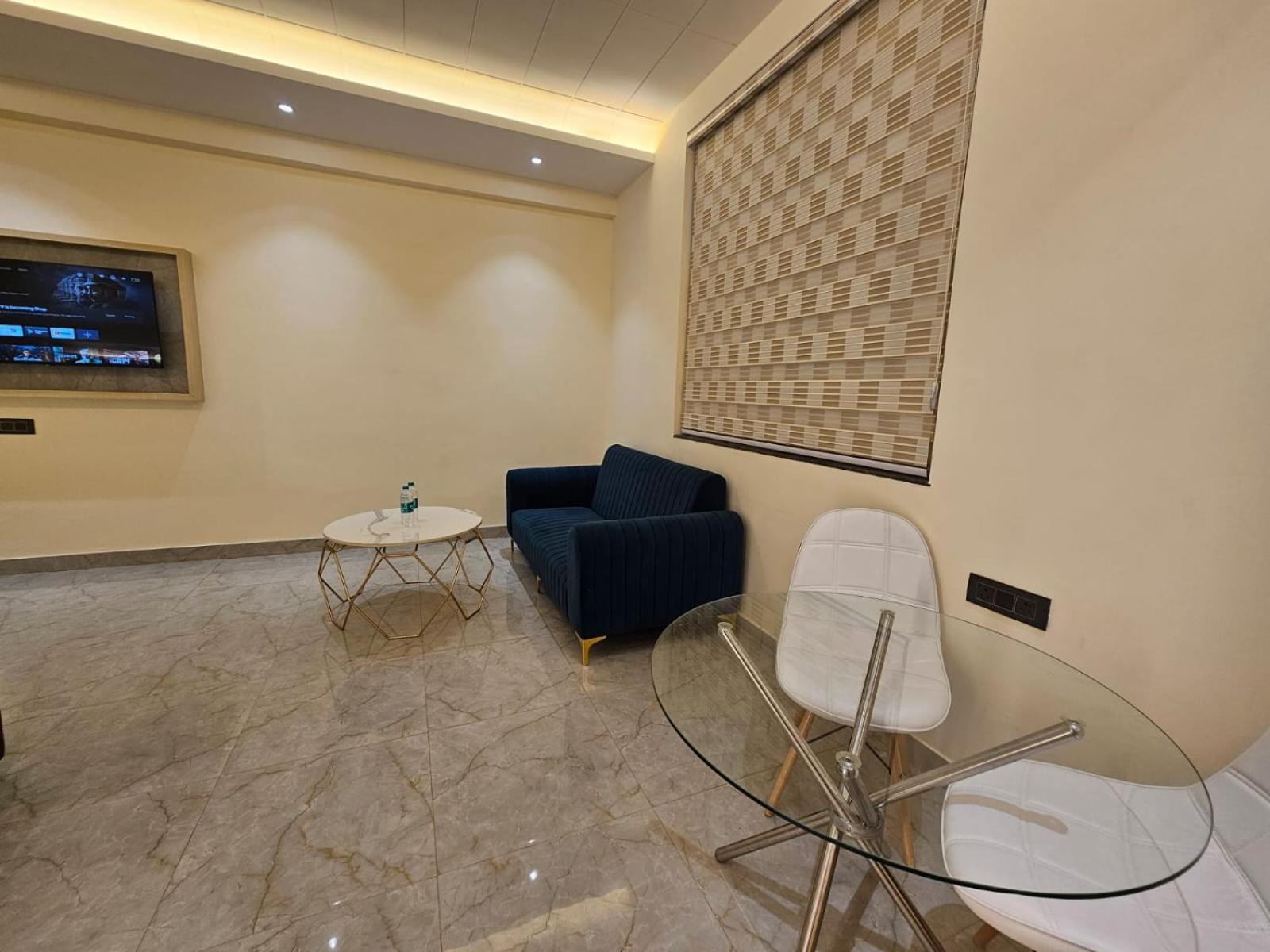 Hotel The Glass House Greater Noida Εξωτερικό φωτογραφία