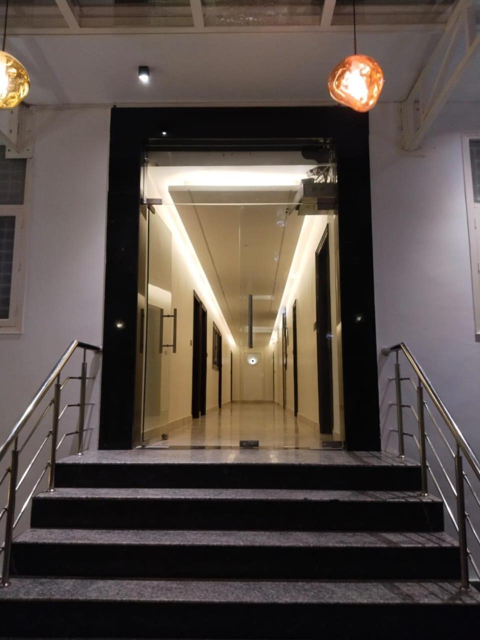Hotel The Glass House Greater Noida Εξωτερικό φωτογραφία